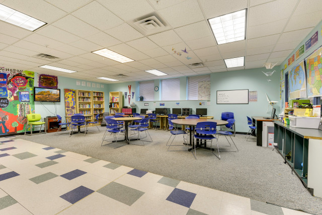 Nonprofit Photo  (123714)