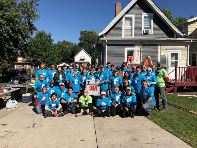 Nonprofit Photo  (124643)