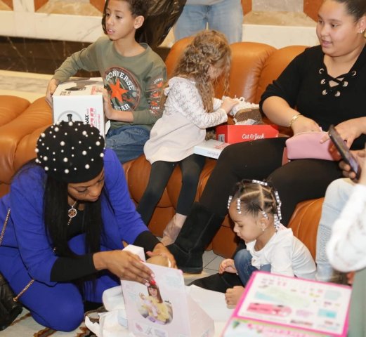 Agency Photo  (276276)