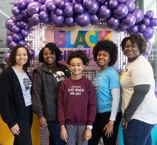 Agency Photo  (273227)