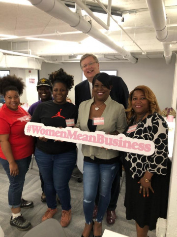 Agency Photo  (141435)