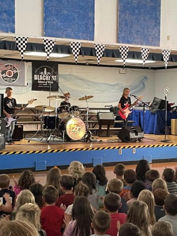 Agency Photo  (198695)