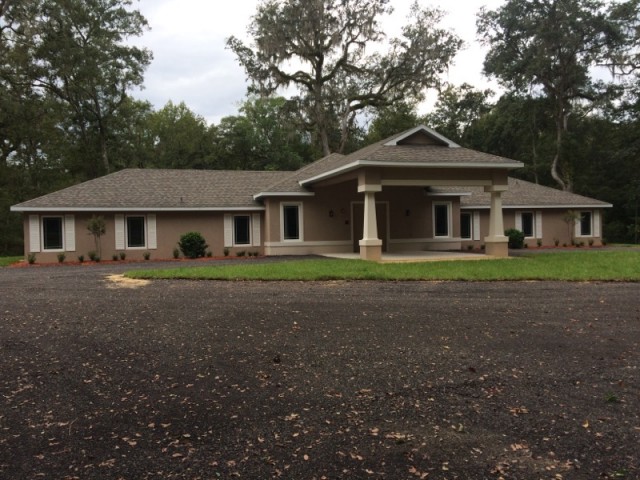 Agency Photo  (87312)