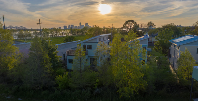 Agency Photo  (129488)