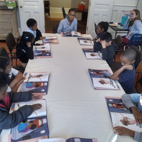 Agency Photo  (105813)