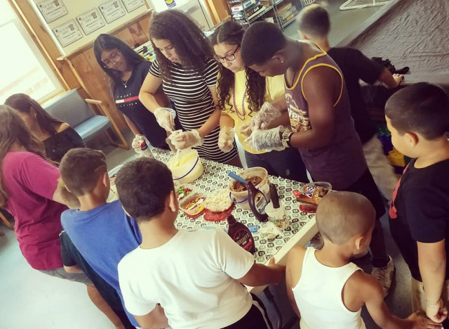 Agency Photo  (117297)