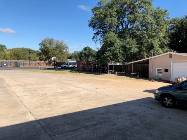 Agency Photo  (97858)