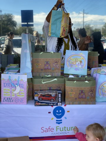 Agency Photo  (147028)