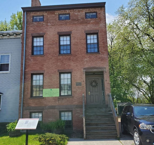 Agency Photo  (154815)