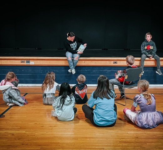 Agency Photo  (272331)