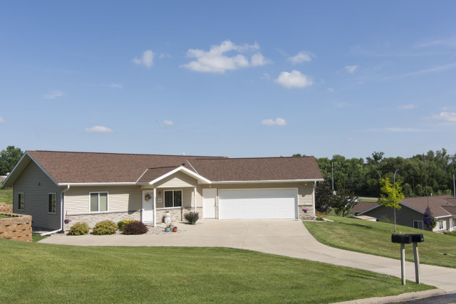 Agency Photo  (144784)