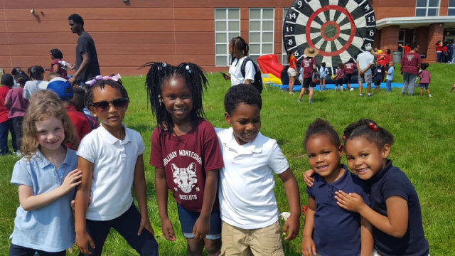 School Photo  (138518)