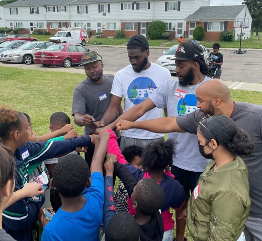 Agency Photo  (256215)