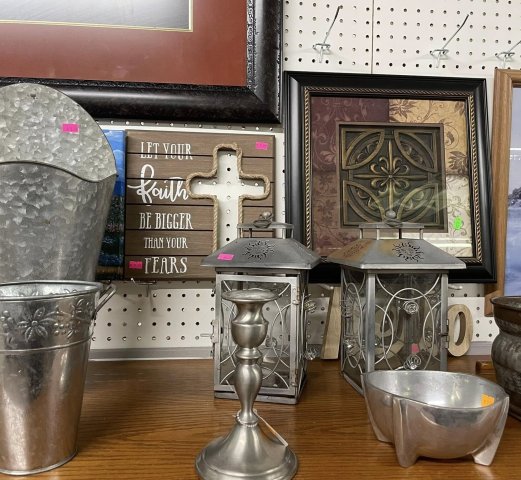 Agency Photo  (275042)