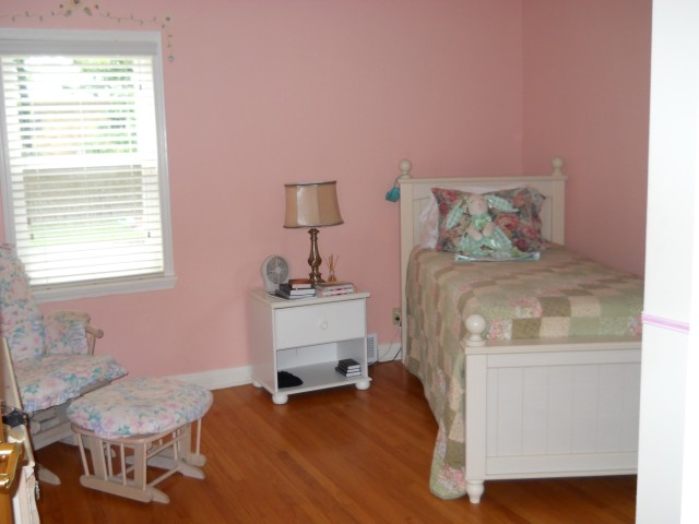 Agency Photo  (184562)