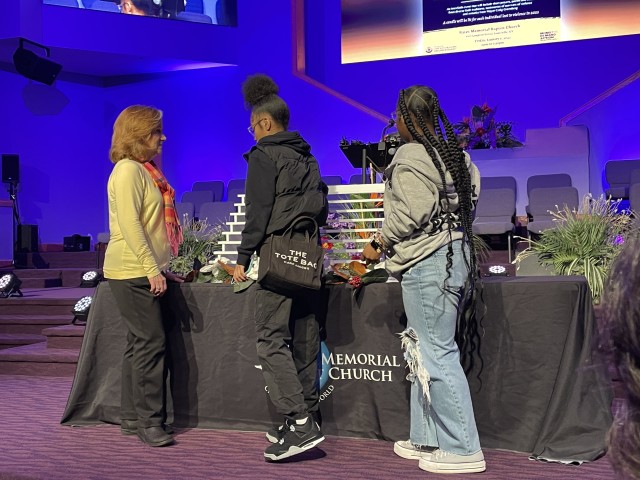 Agency Photo  (203798)