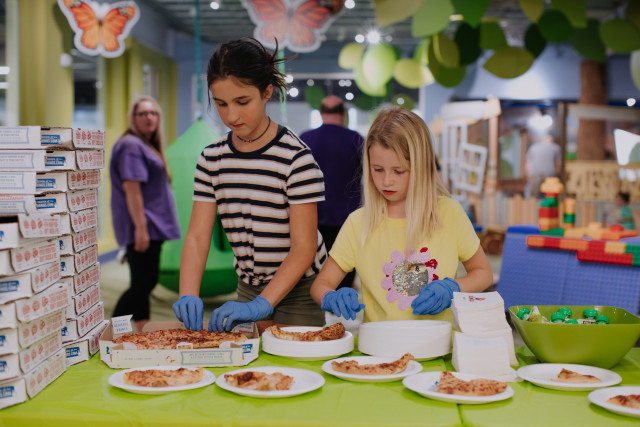 Community Partner Photo  (160554)