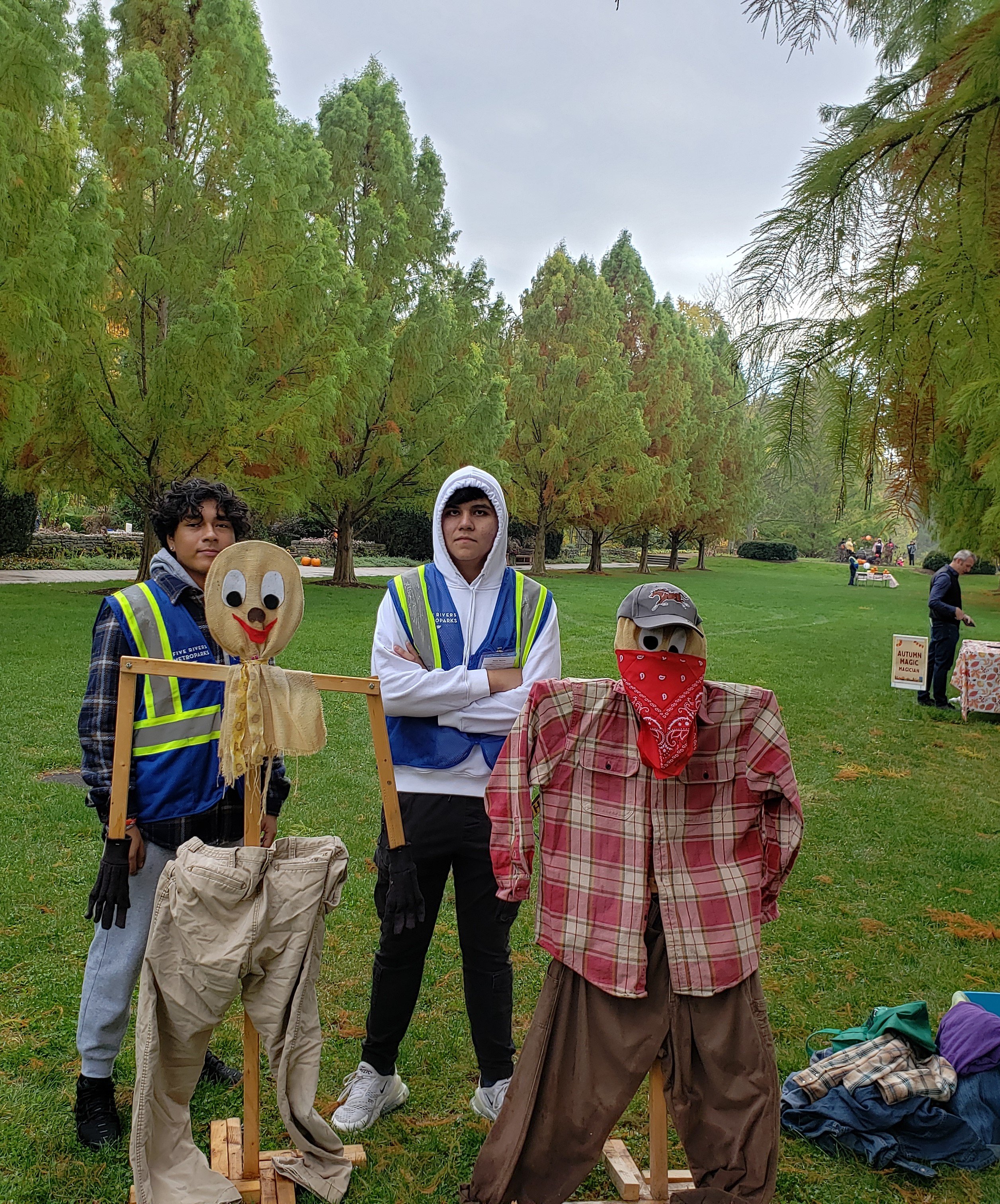 fallfamilyadventurescarecrowgame.jpg