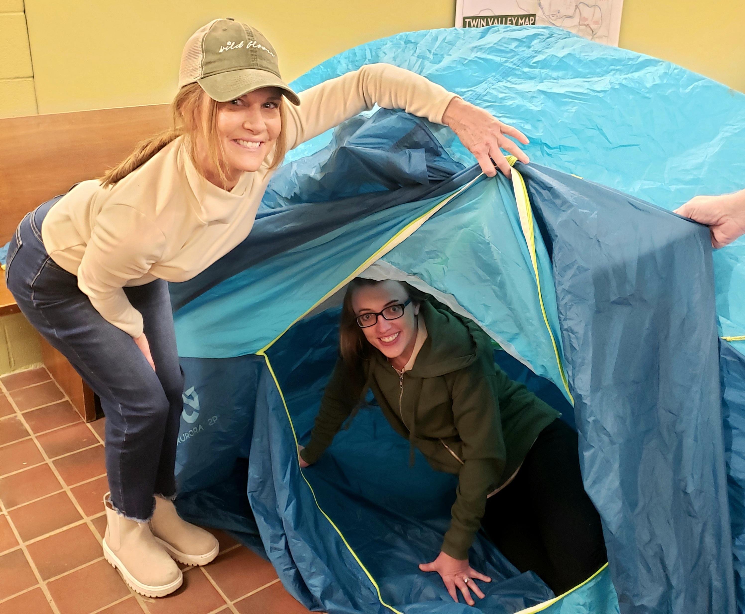 volunteersjodistittcherylmaci.jpg
