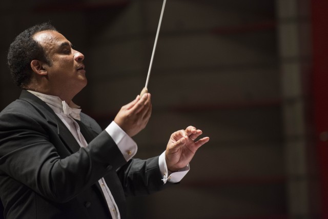 Agency Photo  (190431)