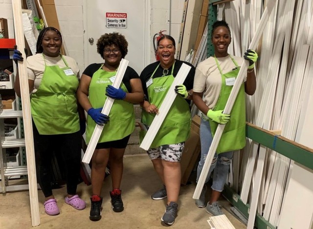 Program Photo  (214022)