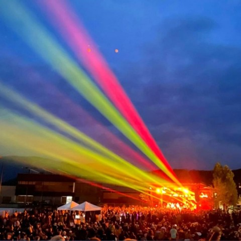 Program Photo  (180184)