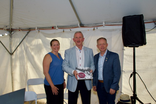 Program Photo  (190581)