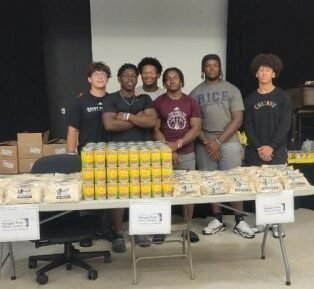 Agency Photo  (247102)