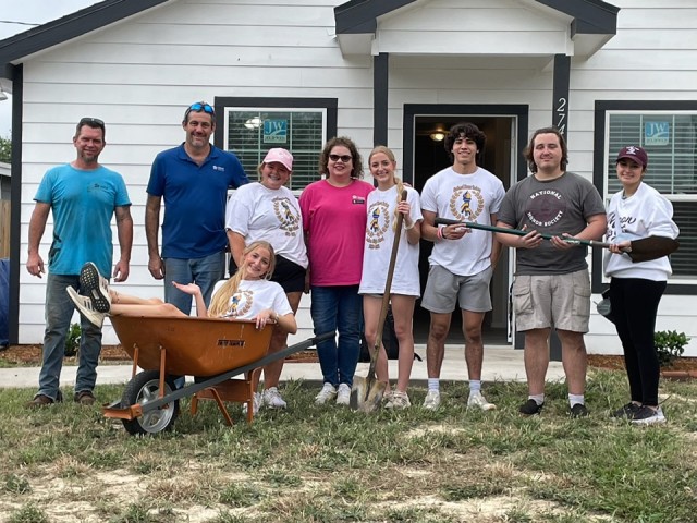 Agency Photo  (208629)