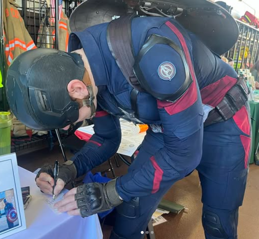 Agency Photo  (255902)