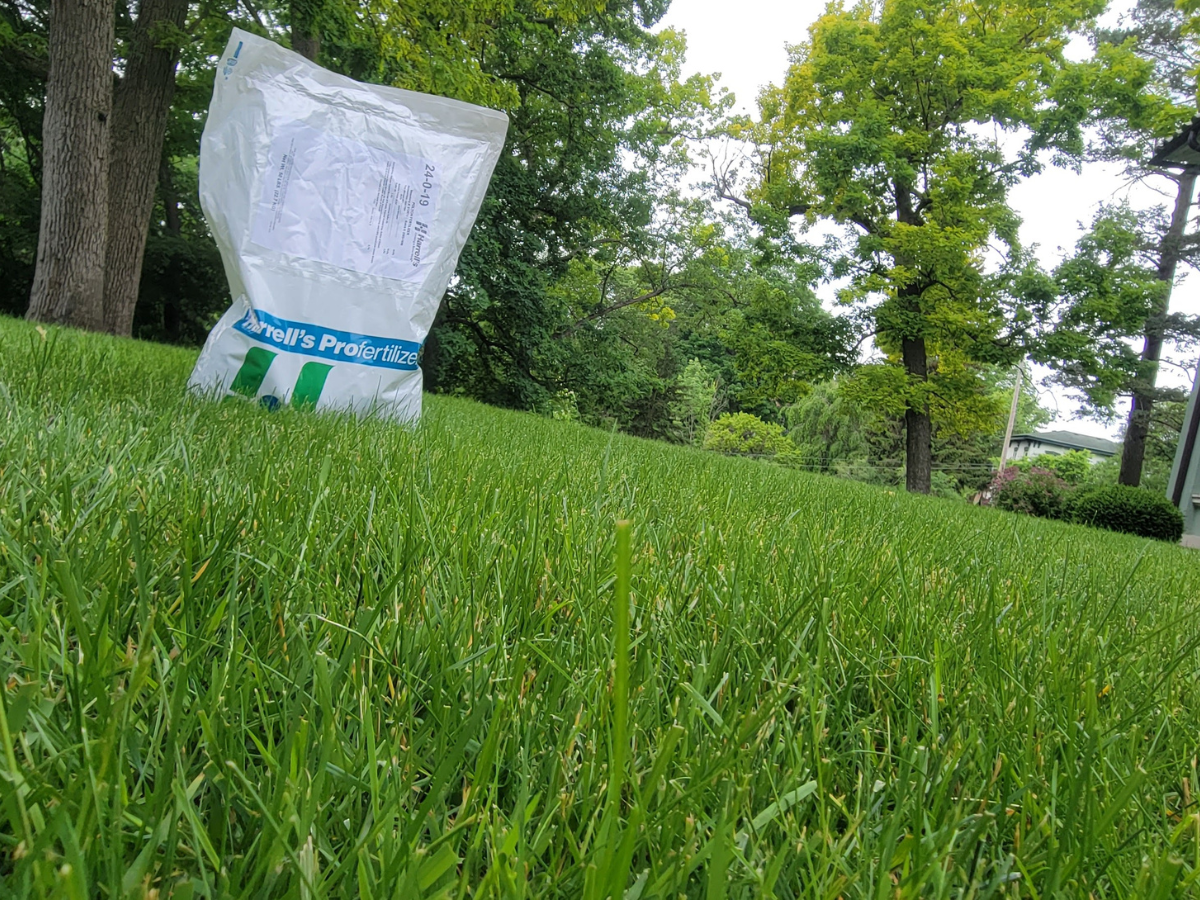 Boosting Efficiency and Saving Labor Costs: How POLYON® Fertilizer is a Game-Changer for Lawn Care Operators