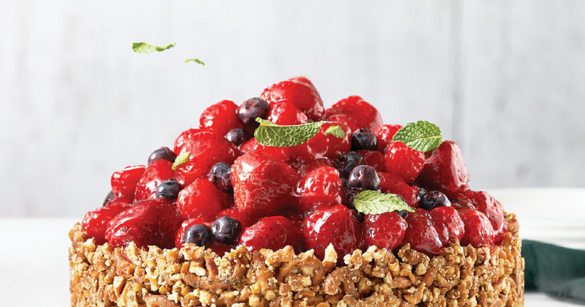 Berry Cream Pretzel-Crust Pie Recipe - Life:Beautiful Magazine