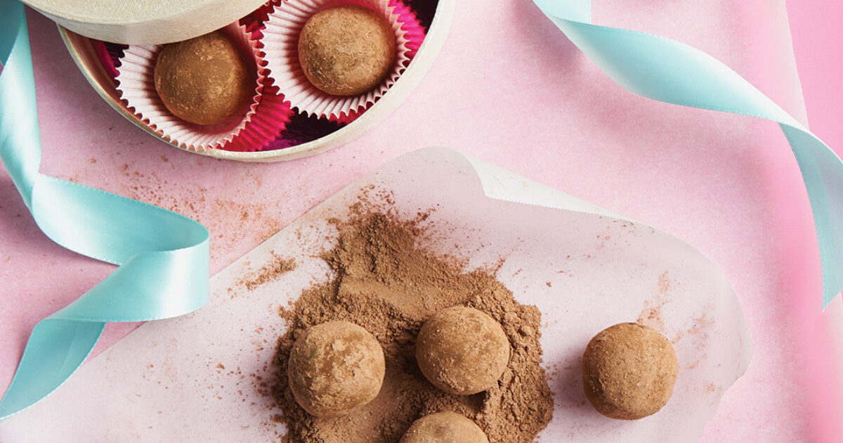Mint Chocolate Truffles - Life:Beautiful Magazine