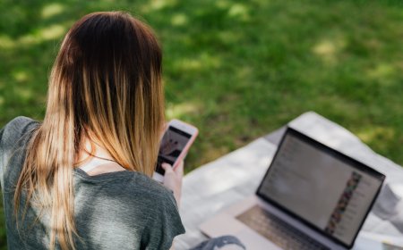 डिजिटल भुगतान और ई-कॉमर्स: आपका लेनदेन बदल रहा है