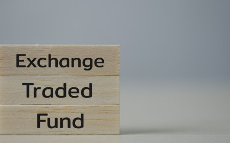 सिल्वर ETF क्या है और 2025 में इसमें निवेश करना सही रहेगा?