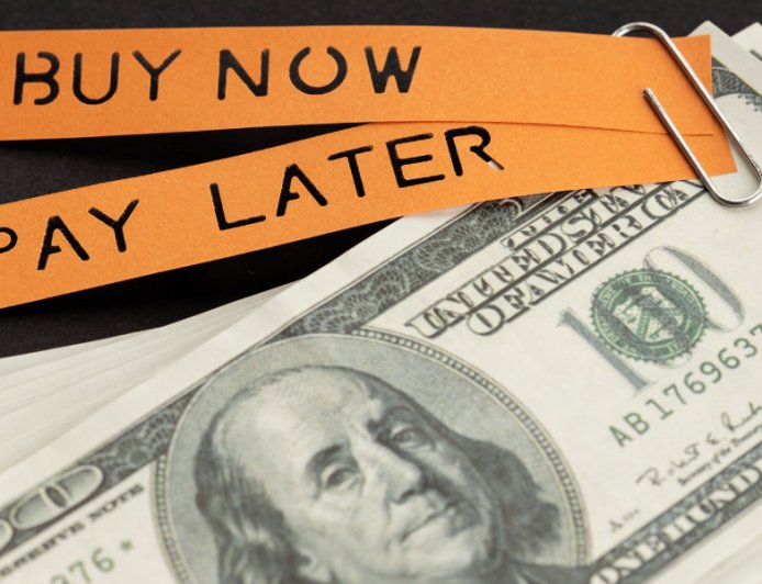 BNPL (Buy Now Pay Later) का सही उपयोग: क्रेडिट स्कोर पर इसका क्या असर पड़ता है?