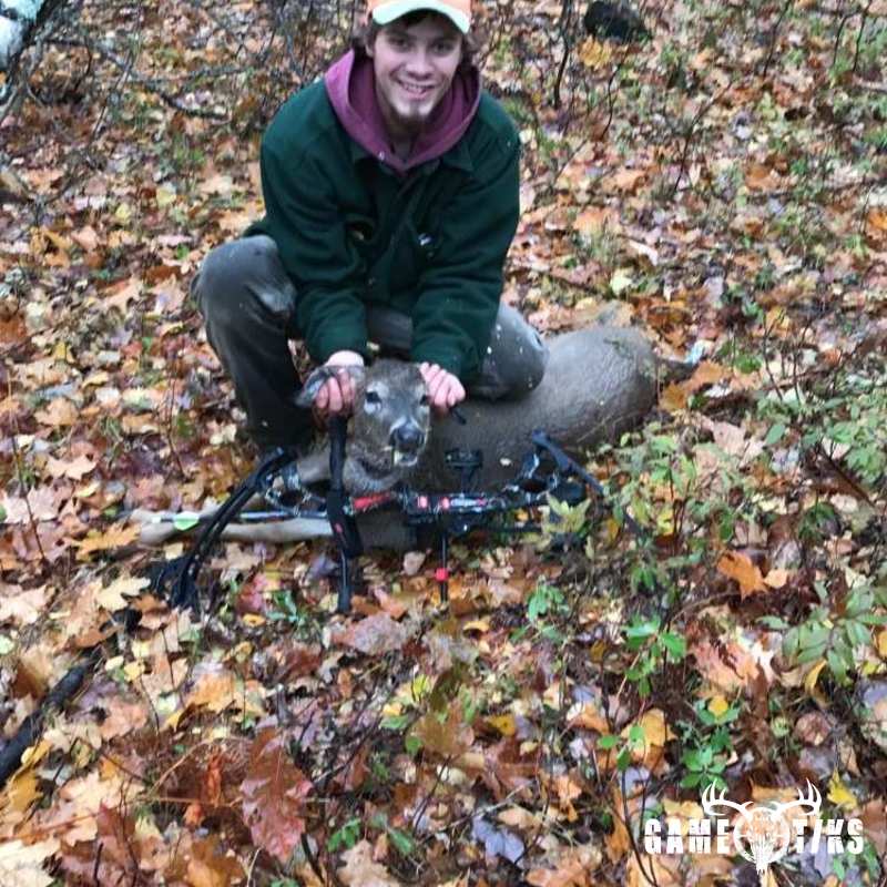 deer harvest by M&D GUIDE SERVICE