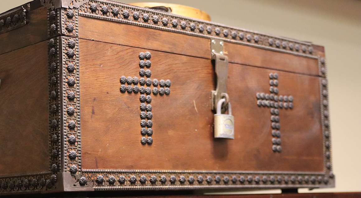 Locked box UMCOM