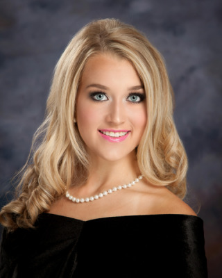 Nansemond Suffolk Academy - Senior Picture Day at School August 4th &5th