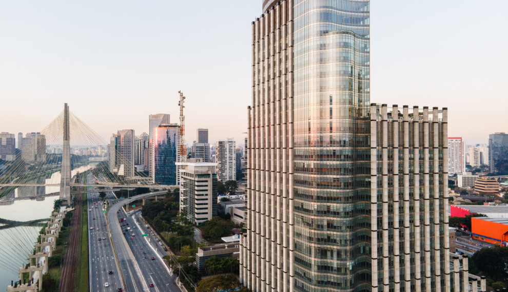 Intelligent Real Estate Investment, Development and Management Hines