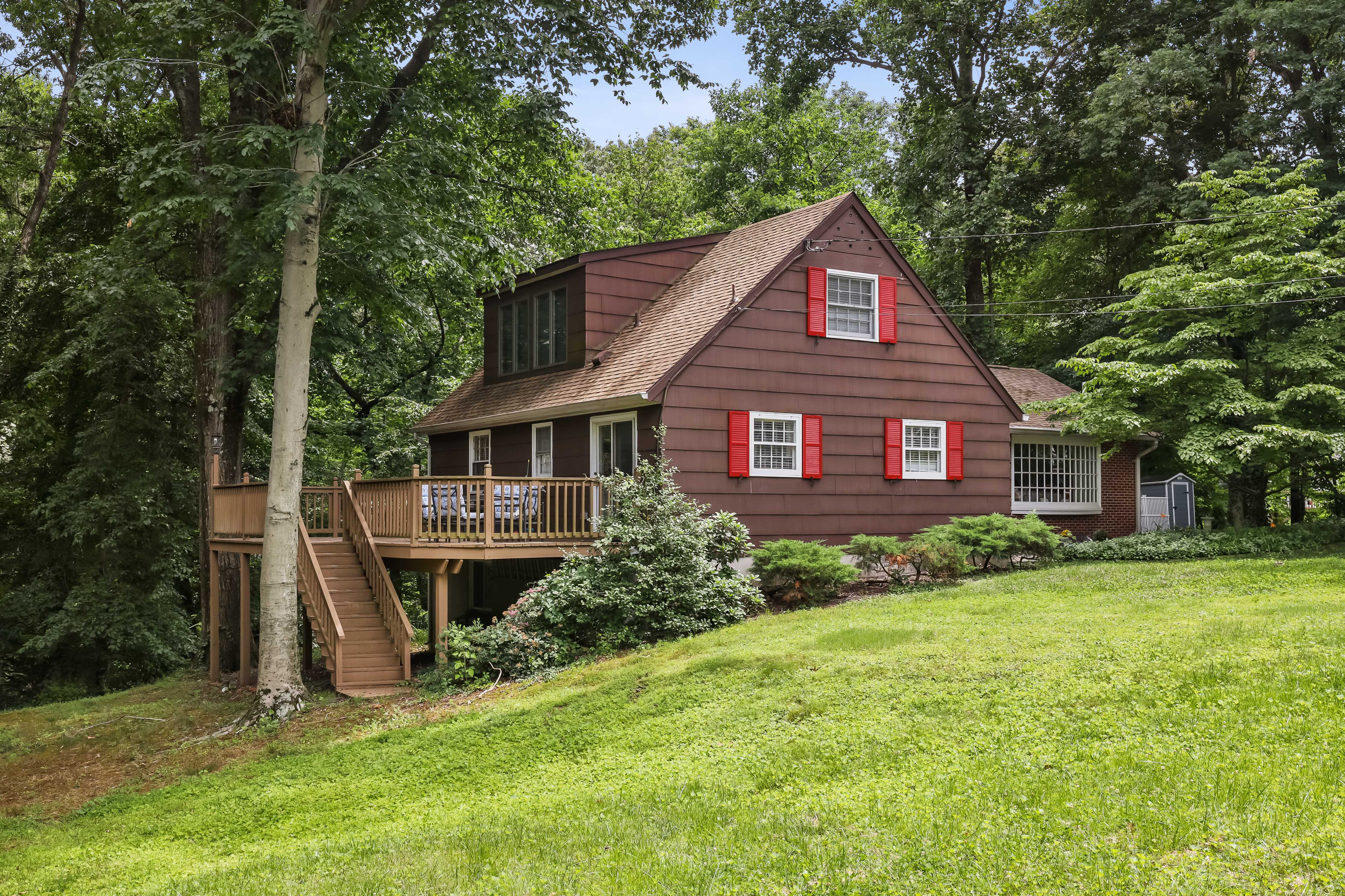 5909 Rustic Lane