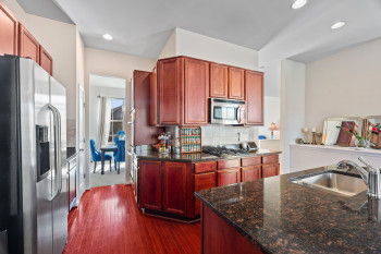 Gas cook-top, double ovens & a pantry for storage