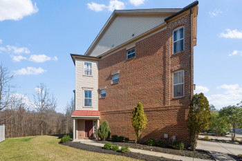 3 lvls, 3BR, 4BA, 2 car garage TH- 3400+ sq ft