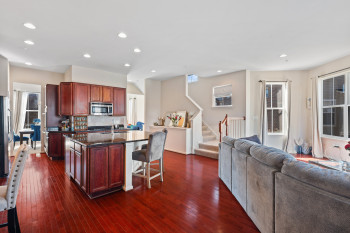 Recessed lighting, breakfast bar-prep & entertain!