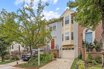 5812 Stream Pond Court