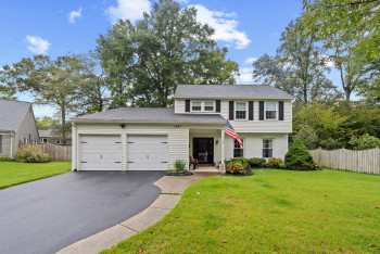 1467 Justin Place