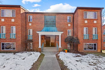 11821 Breton Court