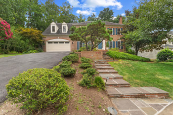 1201 Essex Manor Court