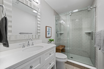 2nd Floor Hall Bath