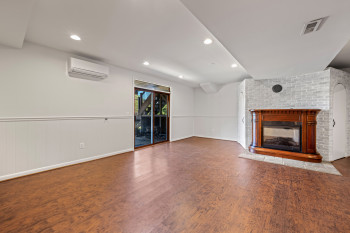 Walk-out Basement Entrance
